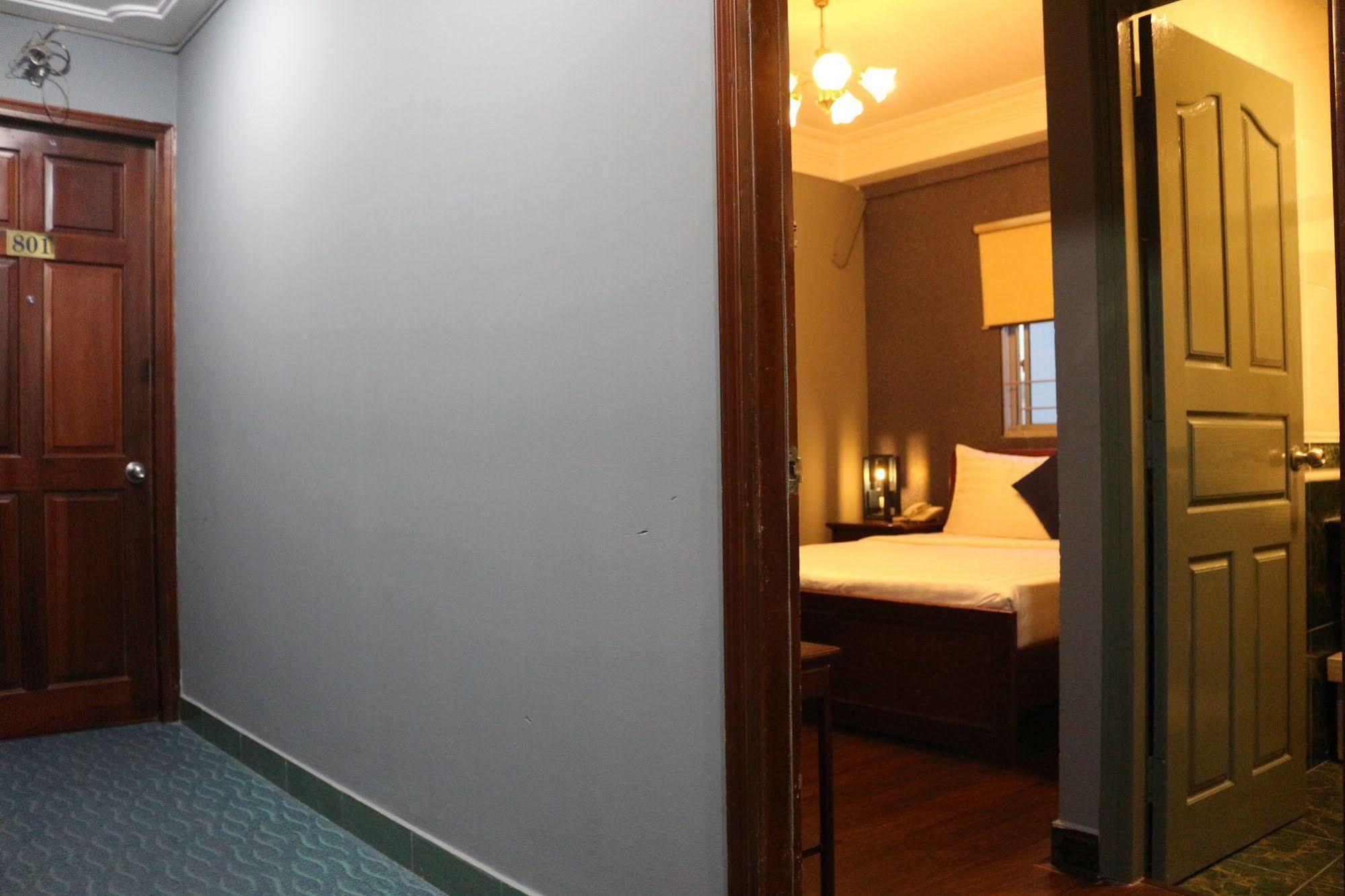 Good Vibes Central Hotel Ho Chi Minh City Exterior photo