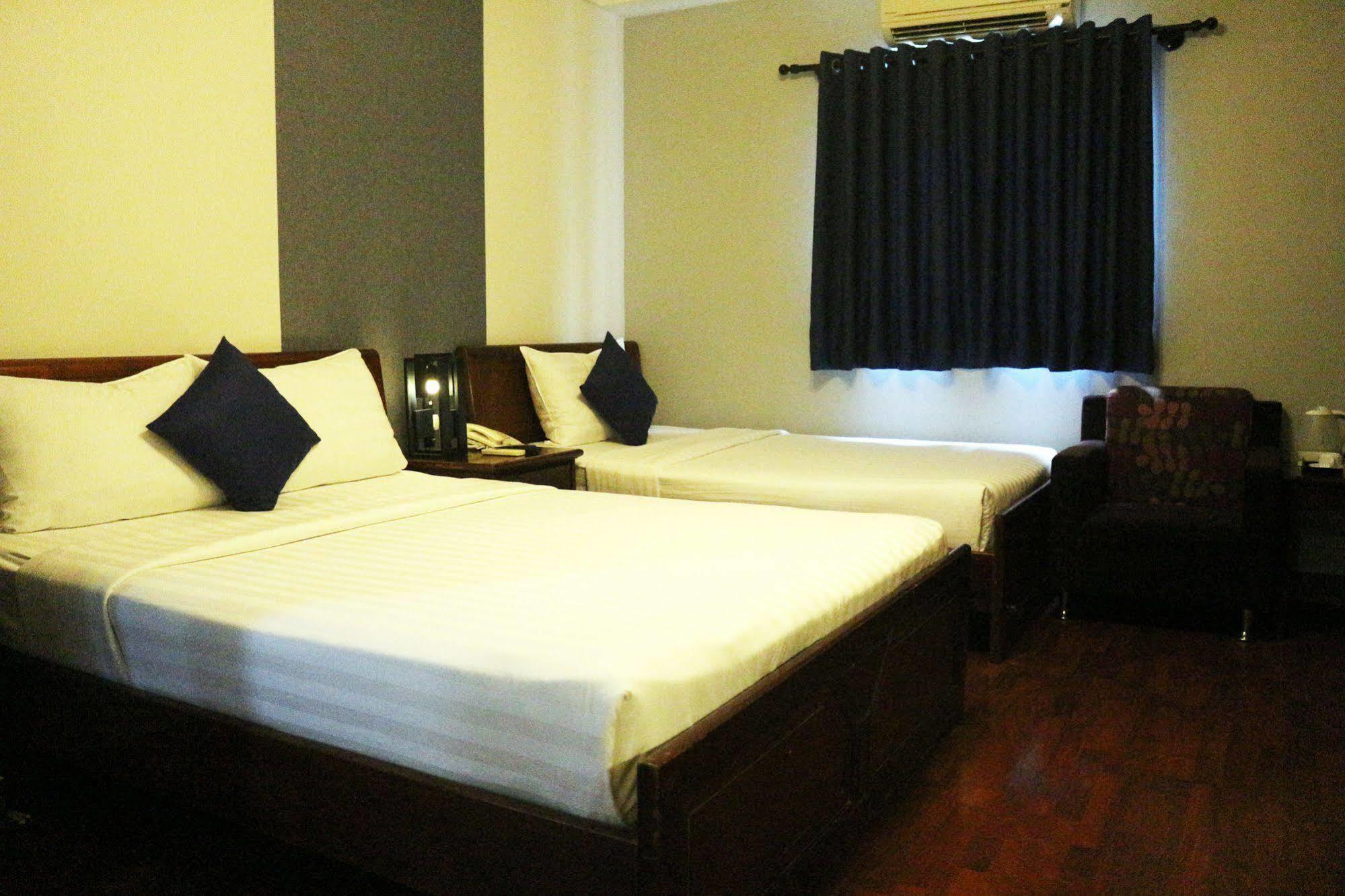 Good Vibes Central Hotel Ho Chi Minh City Exterior photo